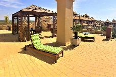 Apartamento en Isla Canela - Alcaudón - Ático de 3 dormitorios con terraza grande y piscina 