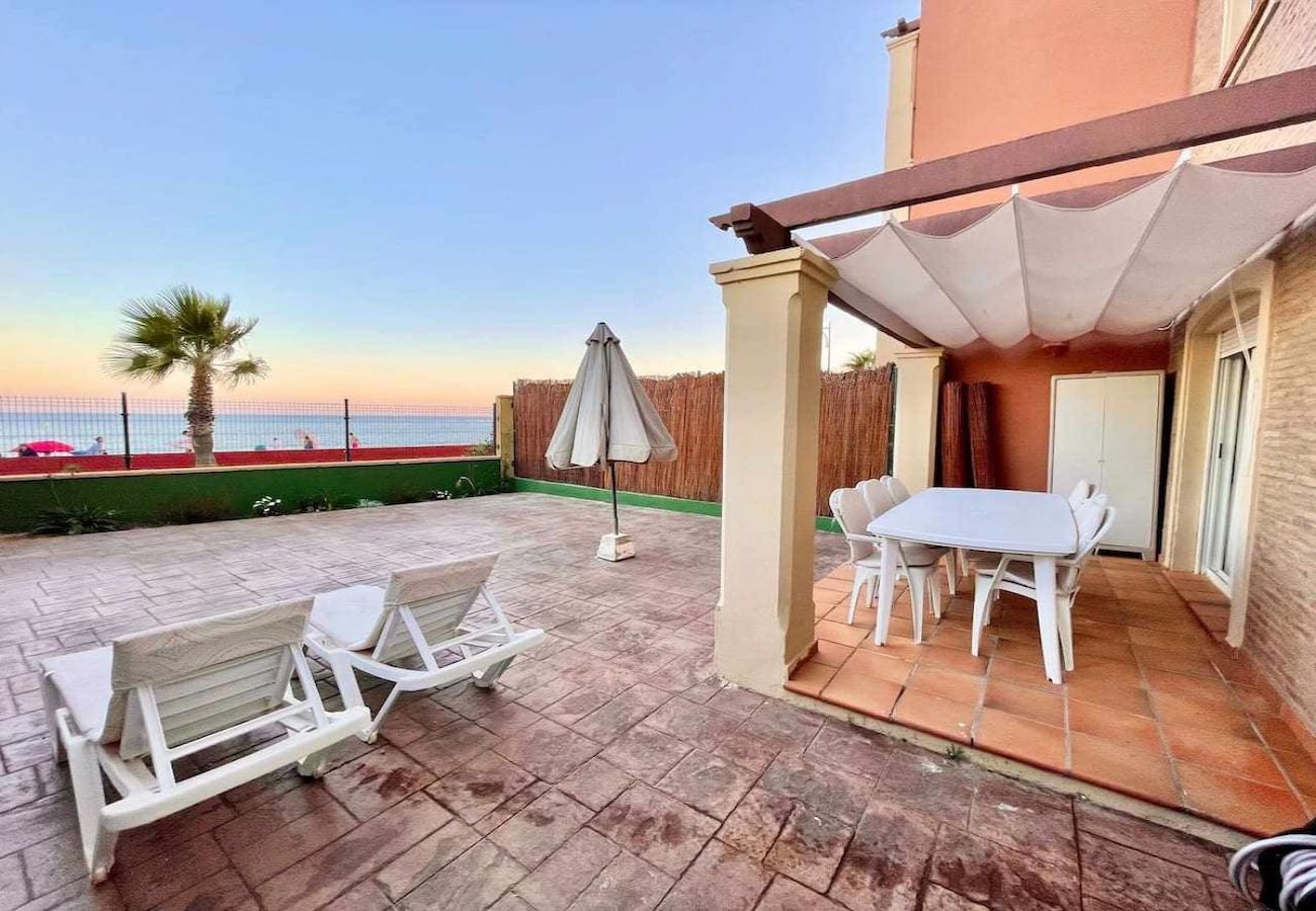 Apartamento en Isla Canela - Frontal al mar - Residencial Alcaraván, 3 dormitorios con vistas al mar 