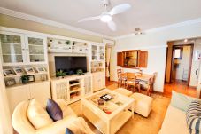 Apartamento en Punta del Moral - Los Pelícanos - Ref.412 - Apartamento con terraza grande y vistas al mar, piscina y jardines