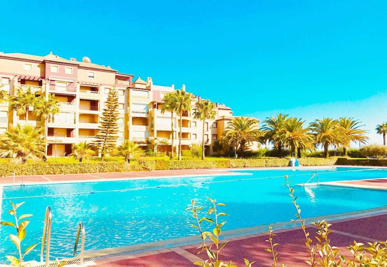 Apartamento en Isla Canela - Alcaudón. Apartamento frontal al mar con 3 dormitorios  - Ref.711