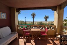 Apartamento en Isla Canela - Alcaudón. Apartamento frontal al mar con 3 dormitorios  - Ref.711