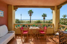 Apartamento en Isla Canela - Alcaudón. Apartamento frontal al mar con 3 dormitorios  - Ref.711