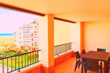 Apartamento en Punta del Moral - Los Pelícanos -  Apartamento superior con terraza frontal al mar 