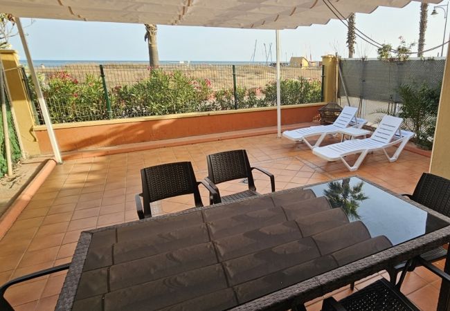 Apartamento en Isla Canela - Alcaraván T3, bajo frontal al mar - Ref.B14
